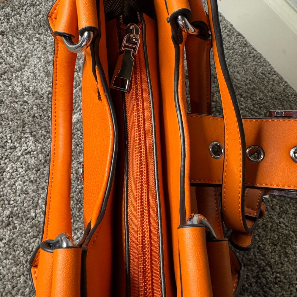 Rust/ Orange  Handbag/ crossbody - Picture 9 of 10